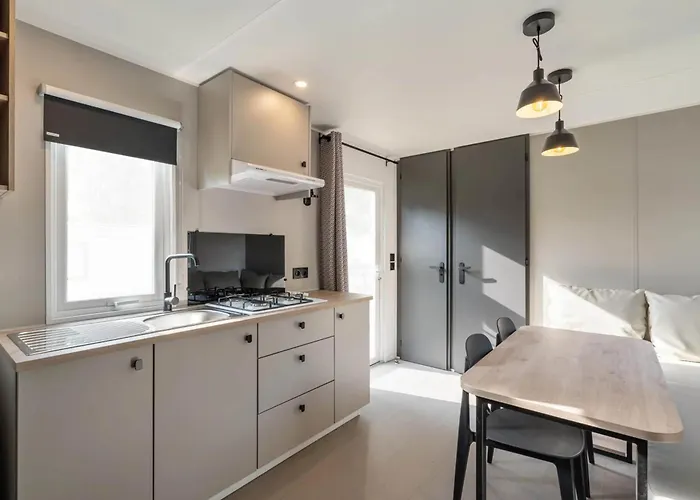 Camping Papillon Bouillon - 235 Comfort Chalet